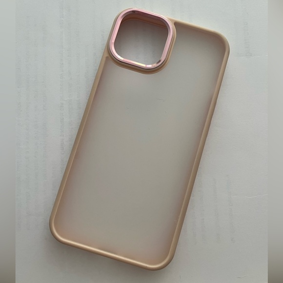 iPhone 13 Case 🩷 - Picture 3 of 5